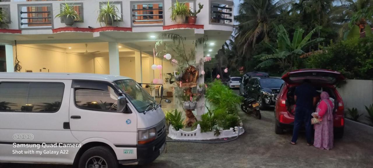 Green Star Villa 자프나 외부 사진